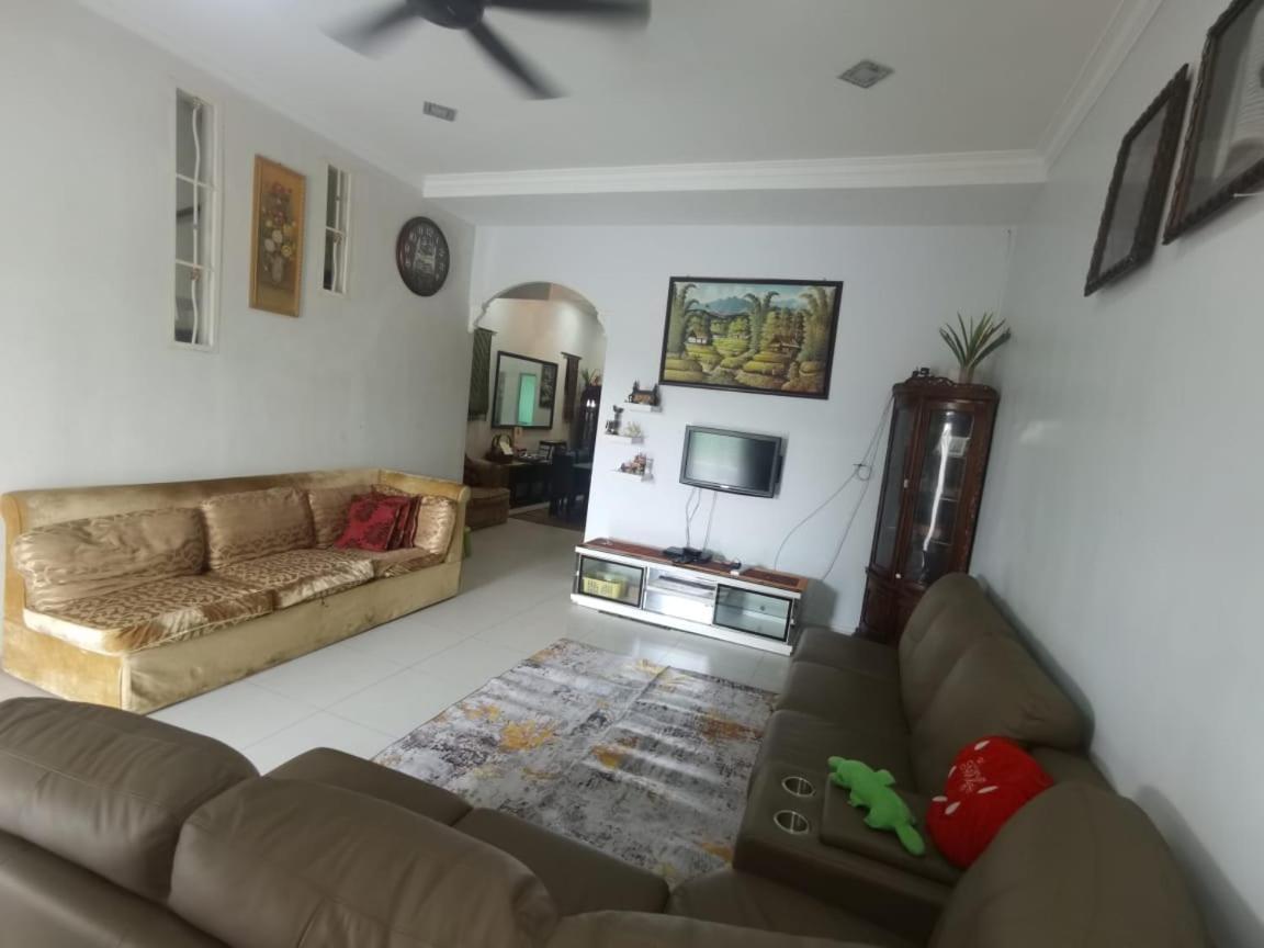 Dalyahomestay * Malacca